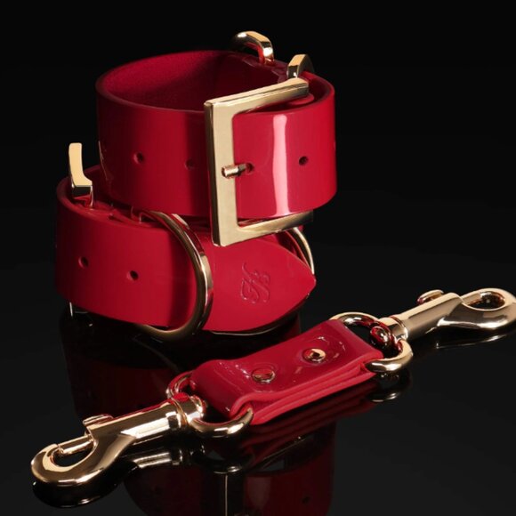 Honey Birdette Kukuro red Bondage kit - Picture 3 of 4